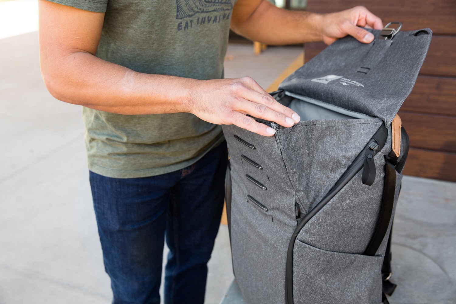 Plecak PEAK DESIGN Everyday Backpack v2 30L - grafitowy